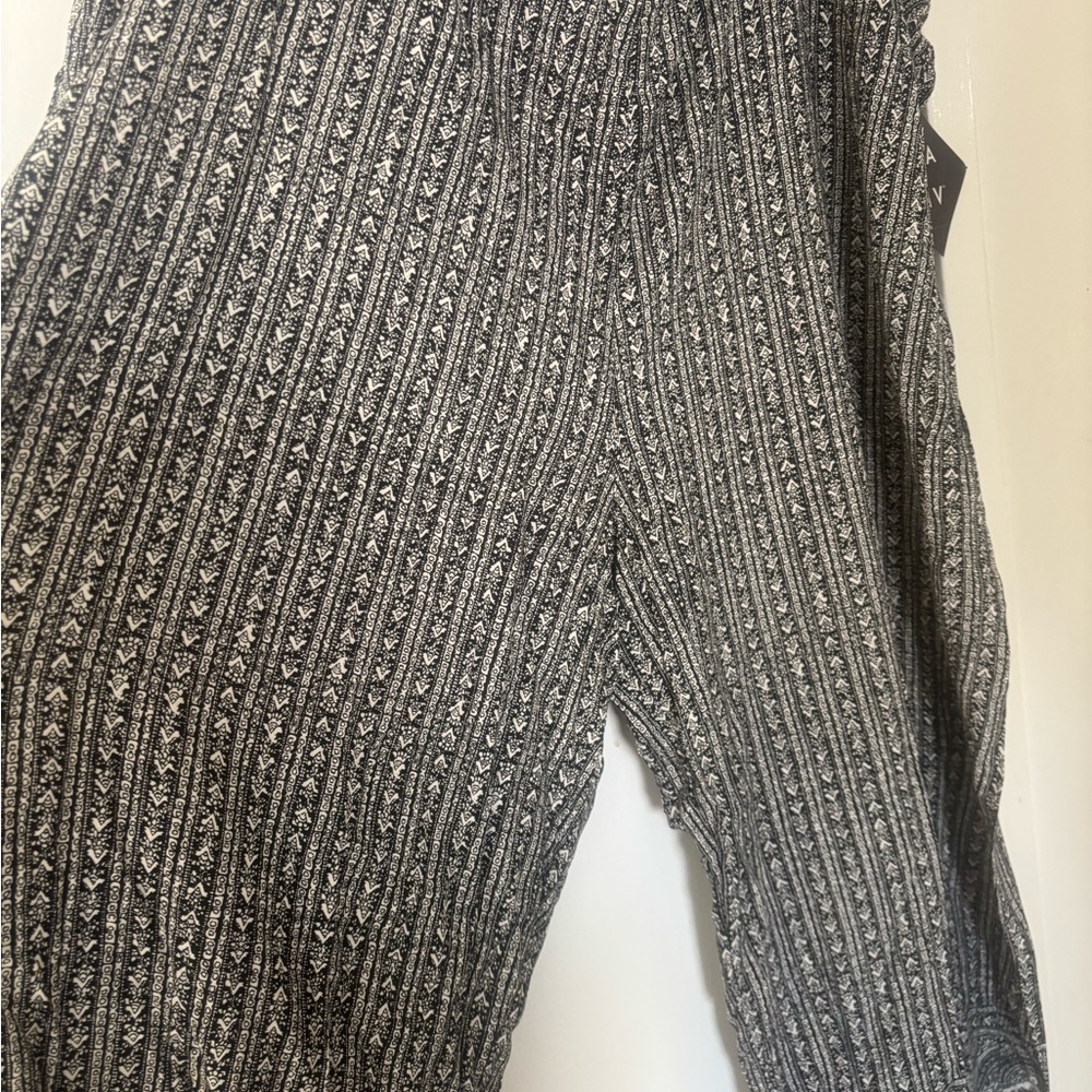 Ava Viv Black and Cream Patterned Pants